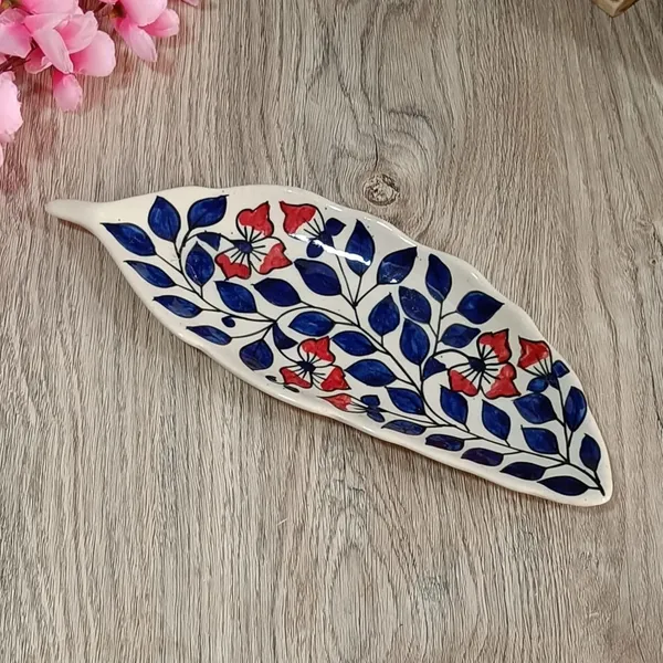India_Meets_India_Ceramic_Leaf_Tray_(Multi),_Betel_Leaf_Tray_for_Snacks_,Desserts,_Rice,_Noodles,_Pasta's,_Briyani's,_Momo's,_Leaf_Tray_for_Dining_Center_Piece