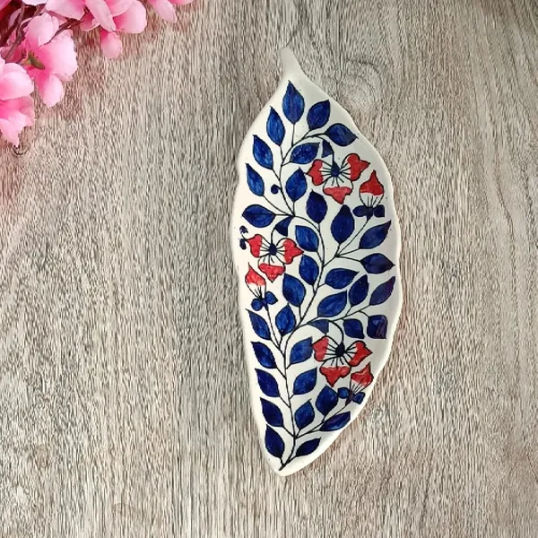 India_Meets_India_Ceramic_Leaf_Tray_(Multi),_Betel_Leaf_Tray_for_Snacks_,Desserts,_Rice,_Noodles,_Pasta's,_Briyani's,_Momo's,_Leaf_Tray_for_Dining_Center_Piece