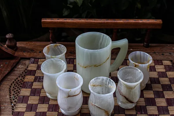 Jug_Set_Onyx_Marble_Curated_Collection_Premium_Serveware_1_Jug_700_ml_6_Glasses_130_ml_Each