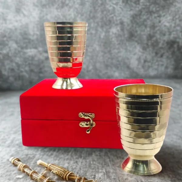Pure_Brass_Tumbler_Glass_Beautiful_Design_Home_and_Hotel_Used_for_Drinking_Serving_Water_Set_of_2