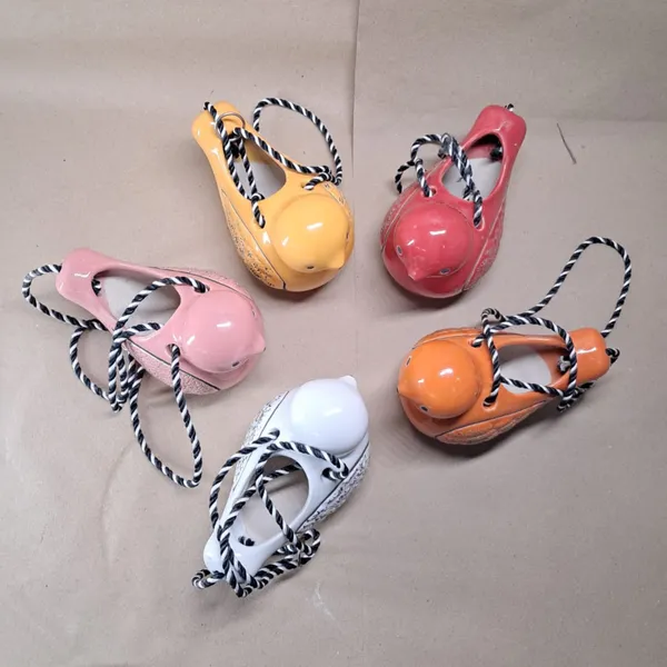 Sparrow_Hanging_Planters__Set_of_5(Red,_Orange,_White,_Pink_and_Yellow)