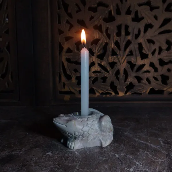 Pair_of_Frog-Shaped_Hand-Carved_Soapstone_Candle_Holders
