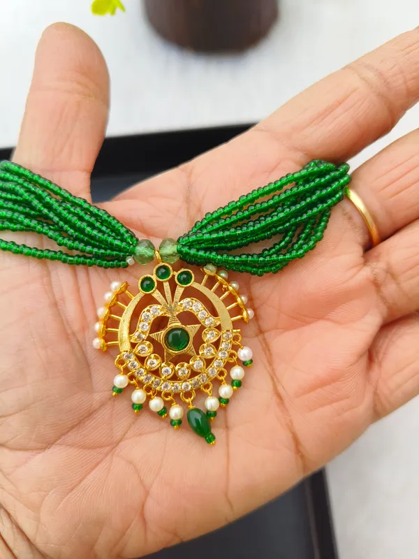 Green_Pendent_Necklace__For_Women
