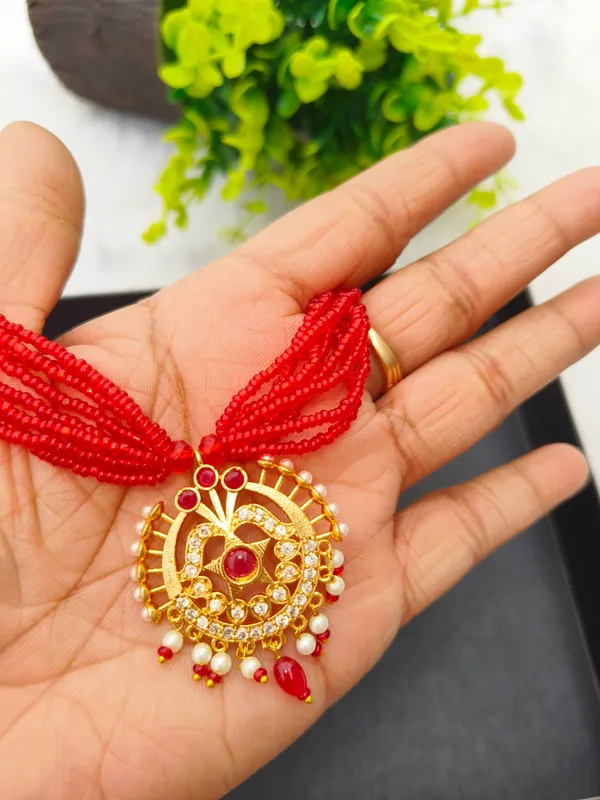 Red_Pendent_Necklace__For_Women