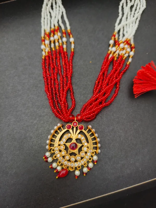 Red_Pendent_Necklace__For_Women