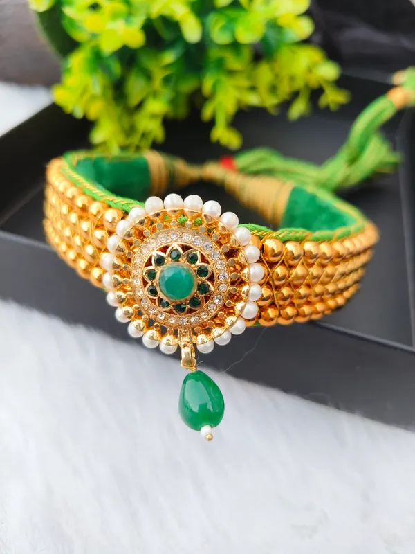 Green_Necklace_Kanthi_With_Earrings___For_Women