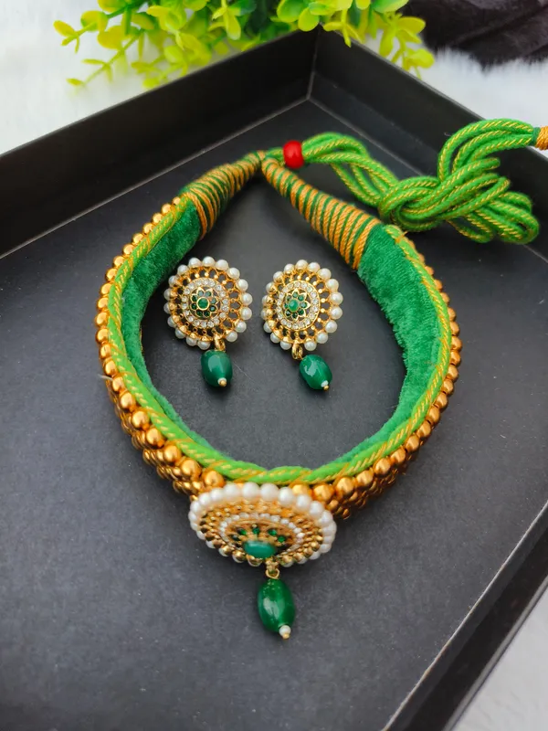 Green_Necklace_Kanthi_With_Earrings___For_Women