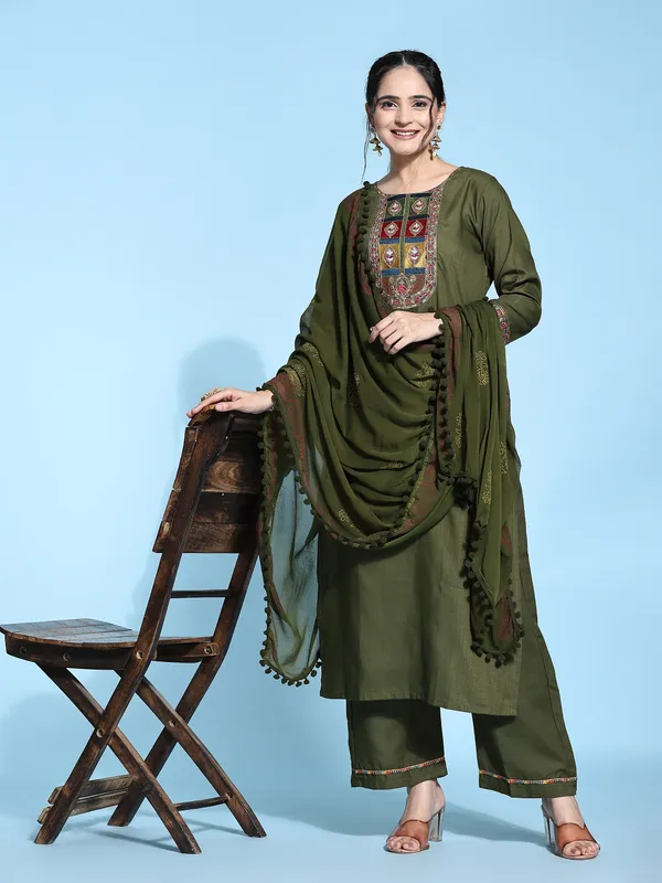 Green_Cotton_Blend_Embroidered_Straight_Kurta_,_Palazzo_&_Dupatta_Set_Set_For_Women