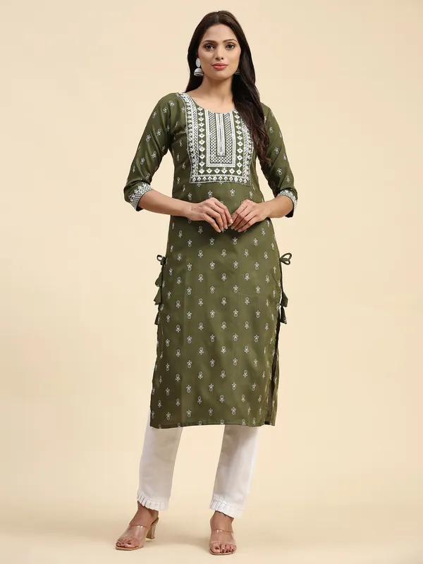 Green_Cotton_Blend_Embroidered_Straight_Kurta_,_Trouser_&_Dupatta_Set_Set_For_Women