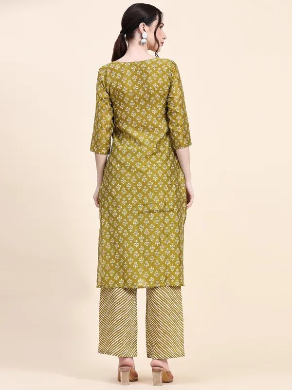 Green_Cotton_Blend_Printed_Straight_Kurta_,_Trouser_&_Dupatta_Set_Set_For_Women