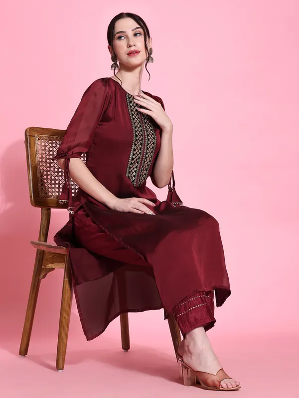 Maroon_Cotton_Blend_Embroidered_Straight_Kurta_,_Trouser_&_Dupatta_Set_Set_For_Women