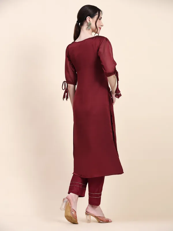Maroon_Cotton_Blend_Embroidered_Straight_Kurta_,_Trouser_&_Dupatta_Set_Set_For_Women