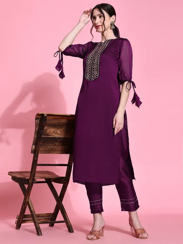 Purple_Cotton_Blend_Embroidered_Straight_Kurta_,_Trouser_&_Dupatta_Set_Set_For_Women