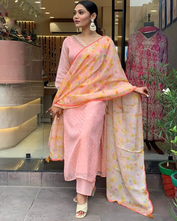 Pink_Organza_Printed_Straight_Kurta_,_Palazzo_&_Dupatta_Set_Set_For_Women