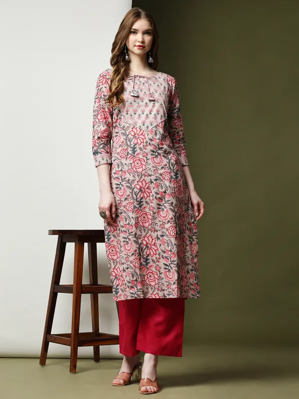 Pink_Pure_Cotton_Printed_Straight_Kurta_,_Trouser_&_Dupatta_Set_Set_For_Women
