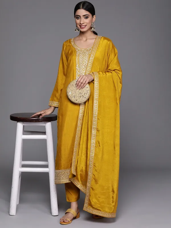 Yellow_Silk_Blend_Embroidered_Straight_Kurta_,_Palazzo_&_Dupatta_Set_Set_For_Women