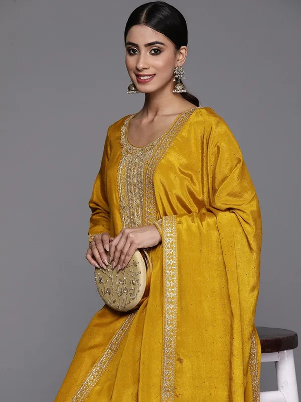 Yellow_Silk_Blend_Embroidered_Straight_Kurta_,_Palazzo_&_Dupatta_Set_Set_For_Women
