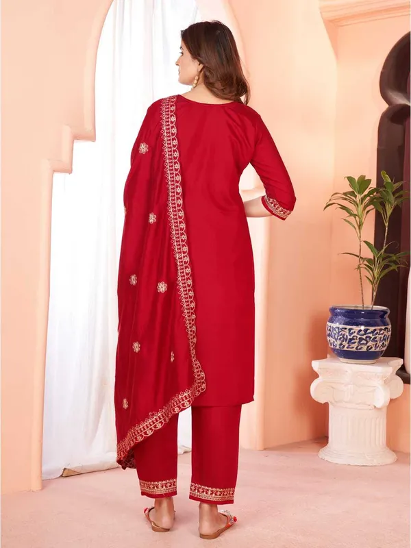 Maroon_Chanderi_Cotton_Embroidered_Straight_Kurta_,_Palazzo_&_Dupatta_Set_Set_For_Women