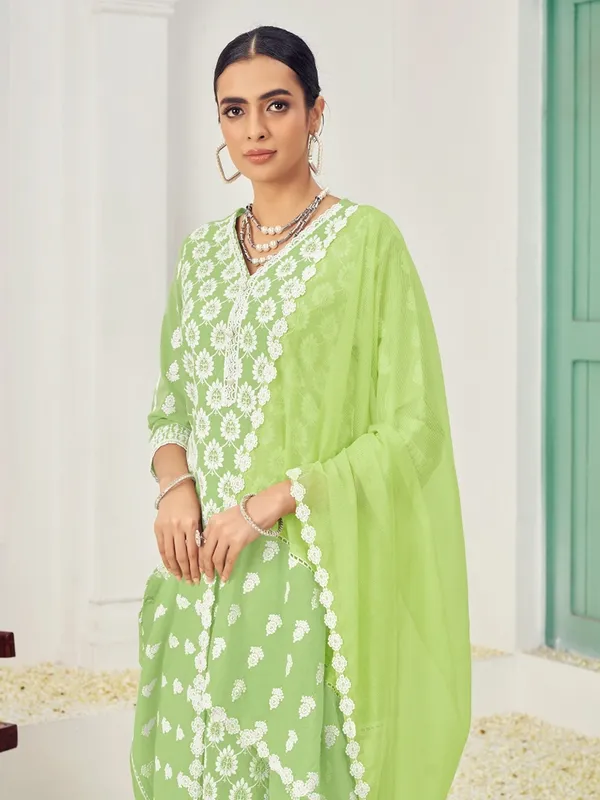 Suha_Womens_Fashion_Ethnic_Green_Color_Kurta_Sets