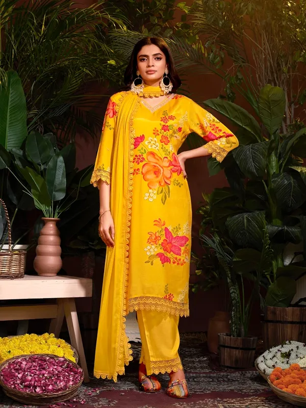 Suha_Womens_Fashion_Ethnic_Yellow_Color_Kurta_Sets