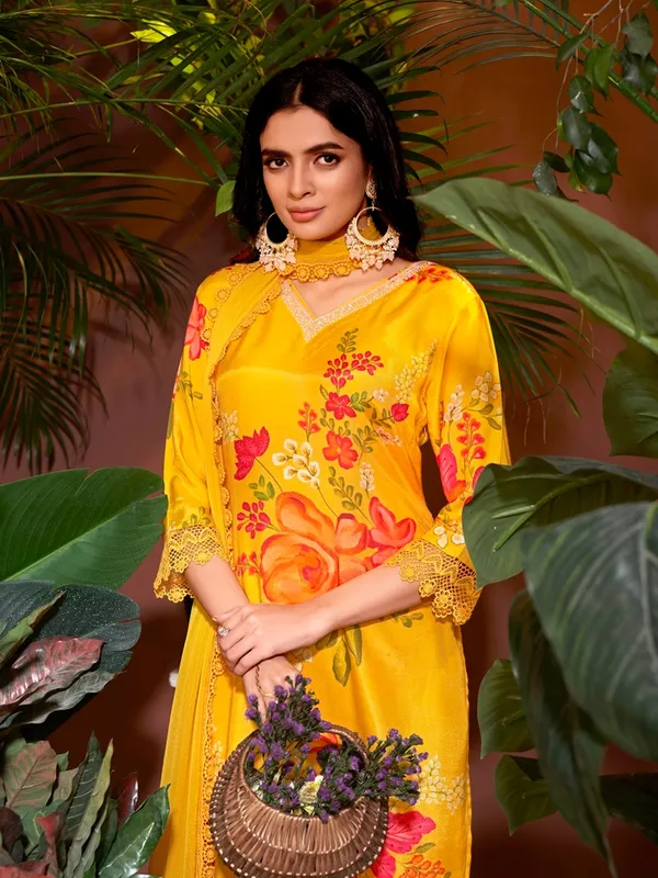 Suha_Womens_Fashion_Ethnic_Yellow_Color_Kurta_Sets