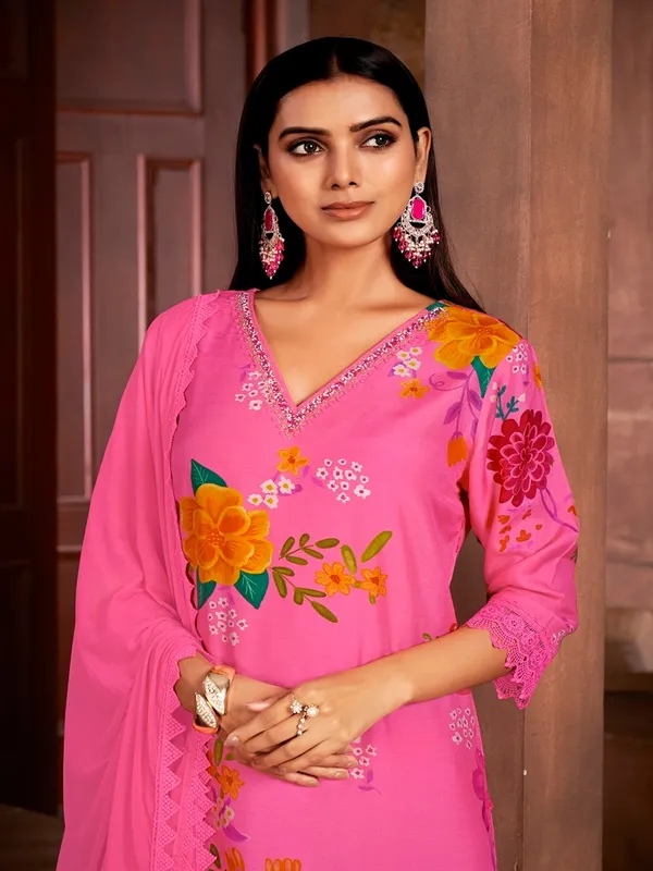 Suha_Womens_Fashion_Ethnic_Pink_Color_Kurta_Sets
