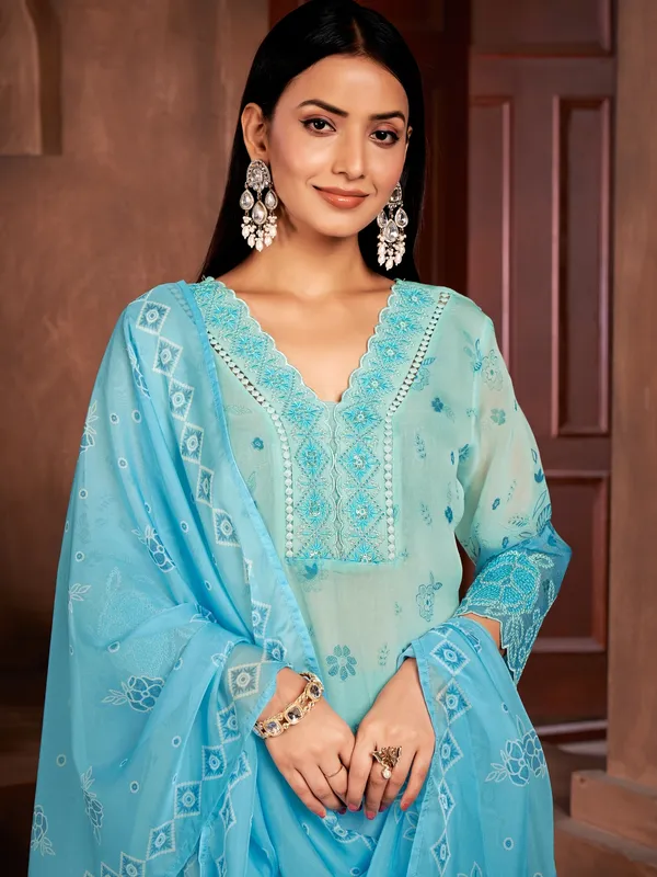 Suha_Womens_Fashion_Ethnic_Blue_Color_Kurta_Sets