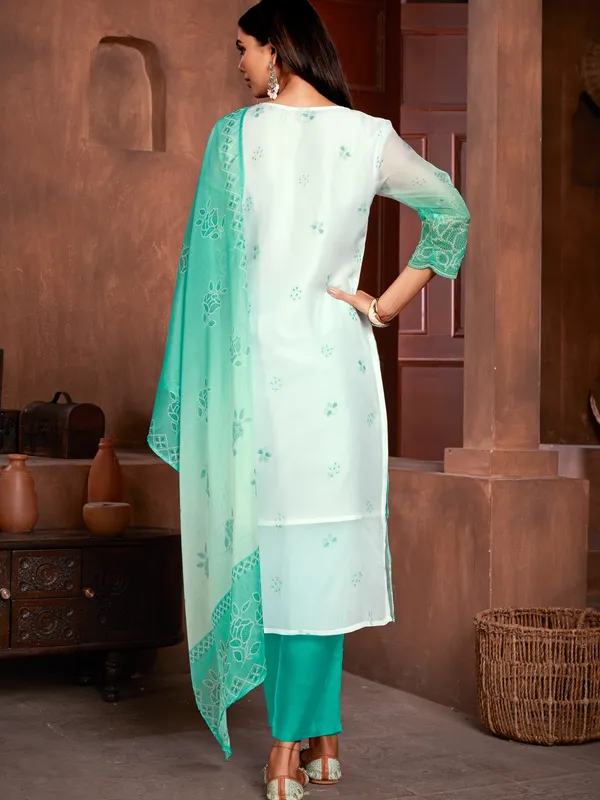 Suha_Womens_Fashion_Ethnic_Green_Color_Kurta_Sets