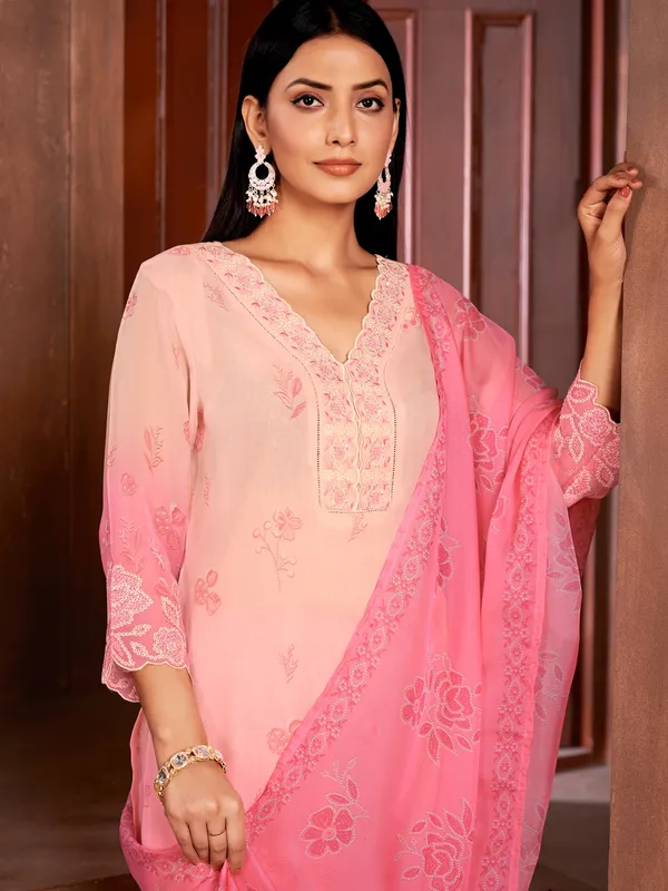 Suha_Womens_Fashion_Ethnic_Pink_Color_Kurta_Sets