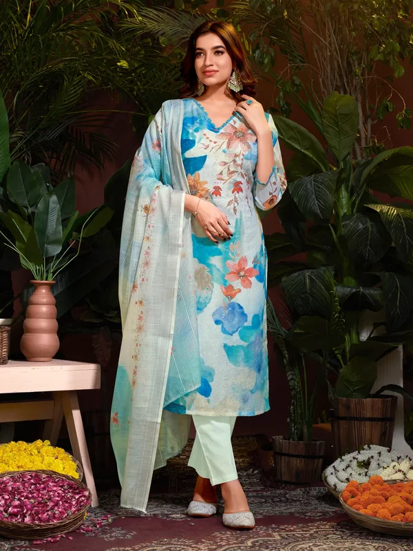 Suha_Womens_Fashion_Ethnic_Blue_Color_Kurta_Sets