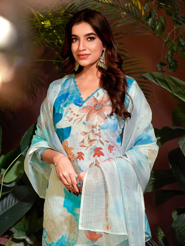 Suha_Womens_Fashion_Ethnic_Blue_Color_Kurta_Sets