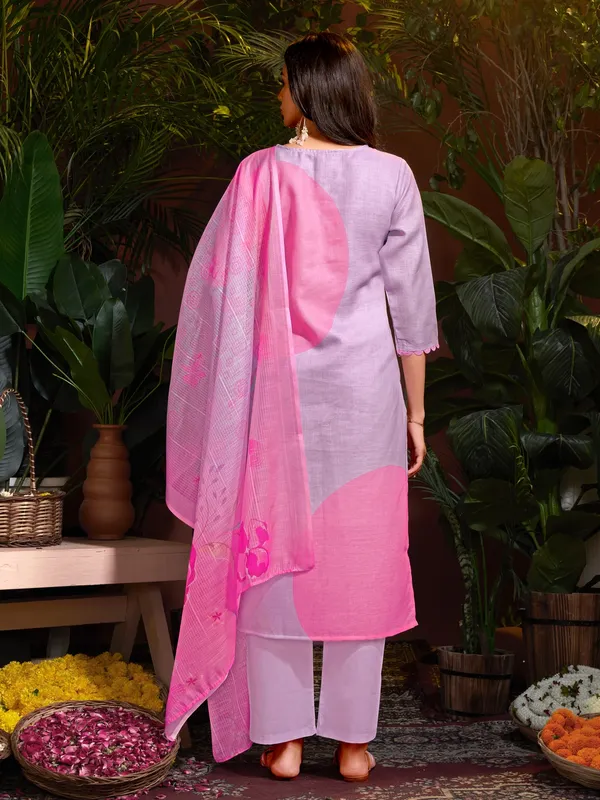 Suha_Womens_Fashion_Ethnic_Pink_Color_Kurta_Sets