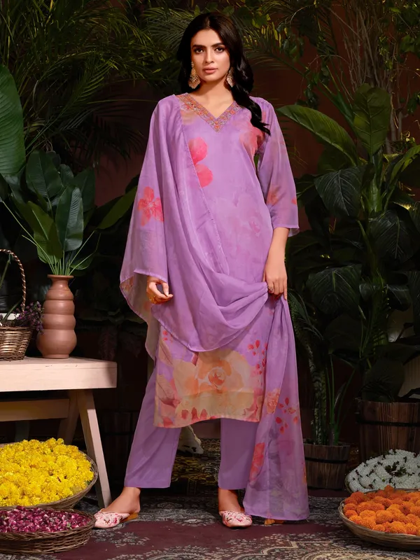 Suha_Womens_Fashion_Ethnic_Lavender_Color_Kurta_Sets