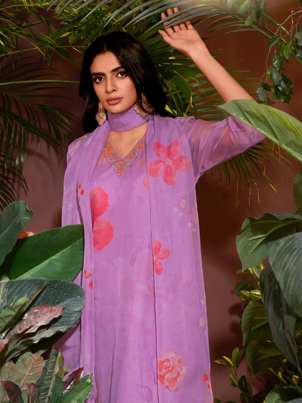 Suha_Womens_Fashion_Ethnic_Lavender_Color_Kurta_Sets