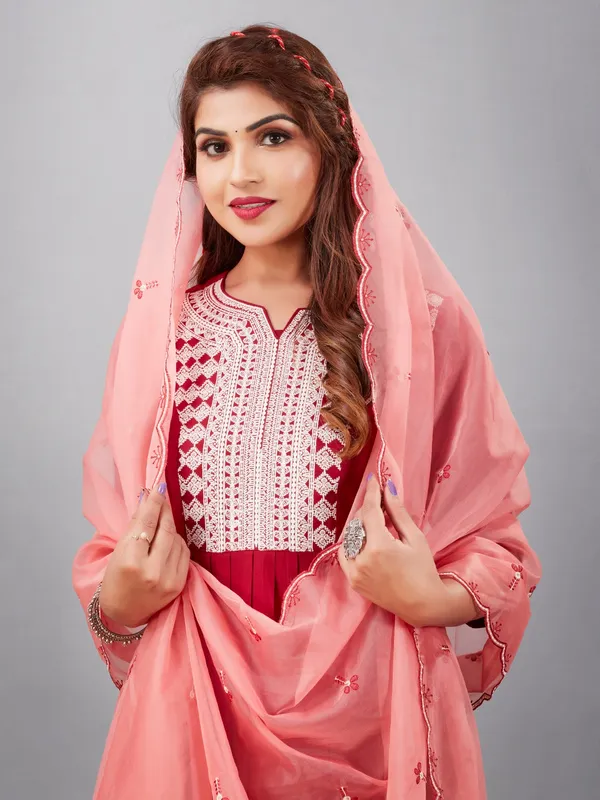 Suha_Womens_Fashion_Ethnic_Maroon_Color_Kurta_Sets