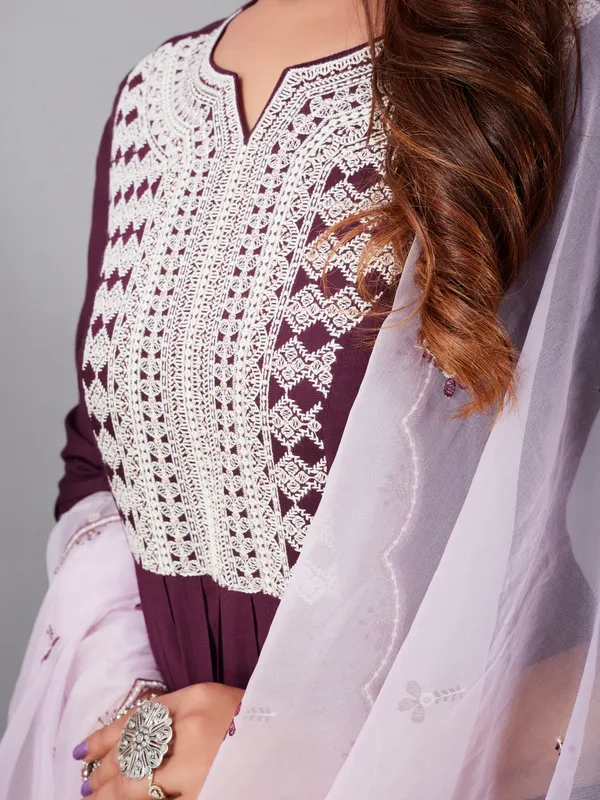 Suha_Womens_Fashion_Ethnic_Purple_Color_Kurta_Sets
