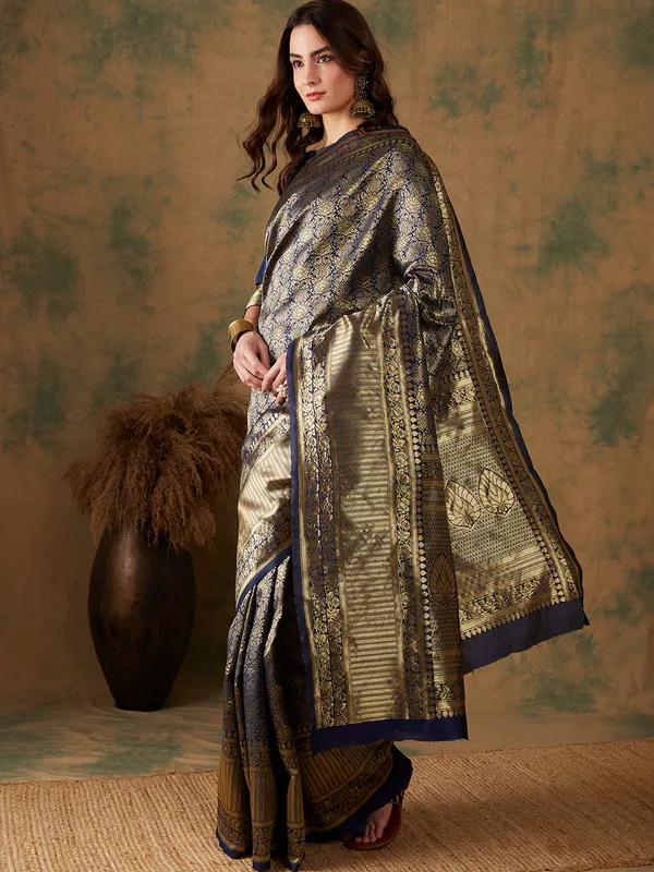 Dark_Blue_Art_Silk_Woven_Banarasi_Saree_With_Unstitched_Blouse_For_Women
