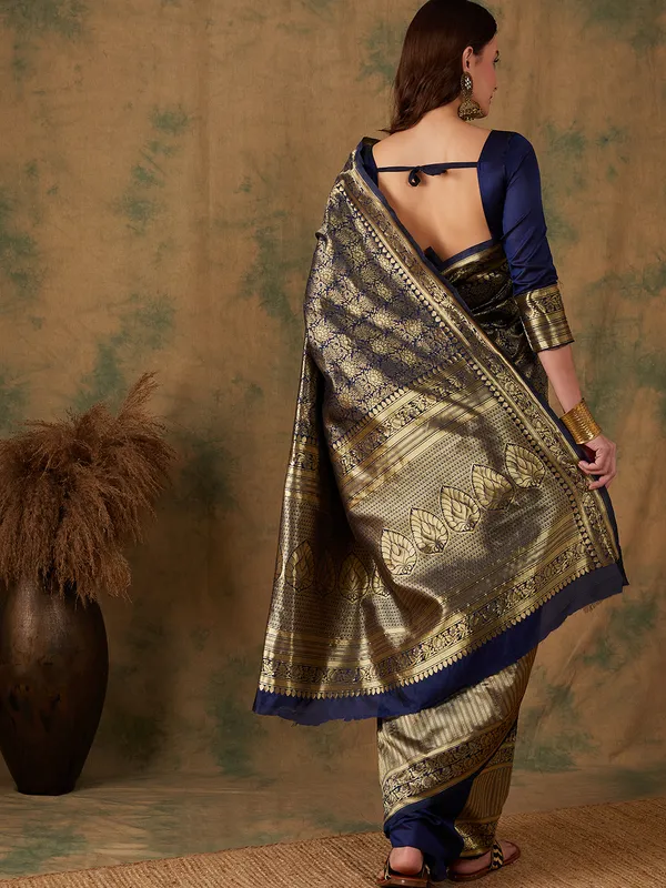 Dark_Blue_Art_Silk_Woven_Banarasi_Saree_With_Unstitched_Blouse_For_Women