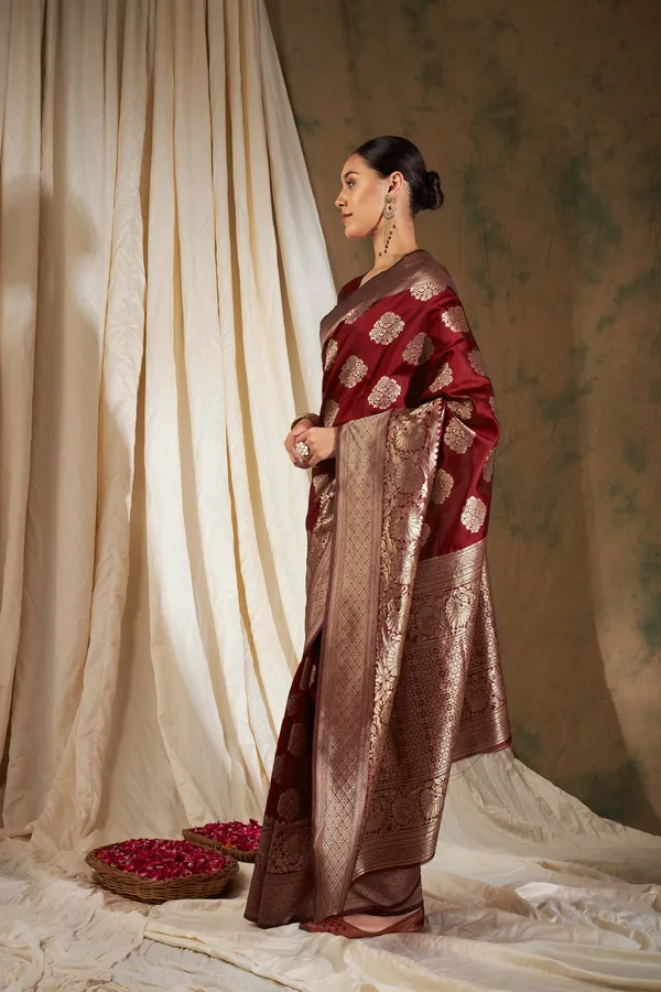 Maroon_Art_Silk_Woven_Banarasi_Saree_With_Unstitched_Blouse_For_Women