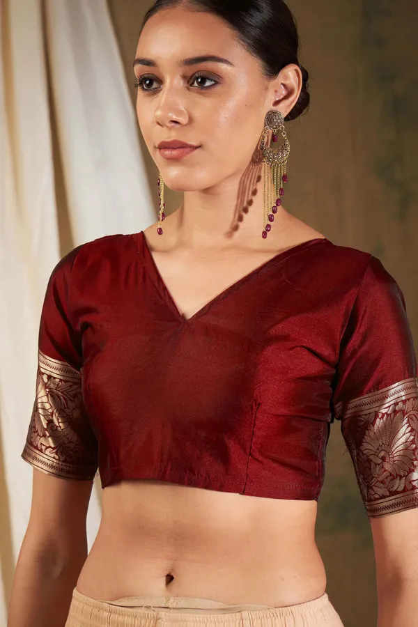 Maroon_Art_Silk_Woven_Banarasi_Saree_With_Unstitched_Blouse_For_Women