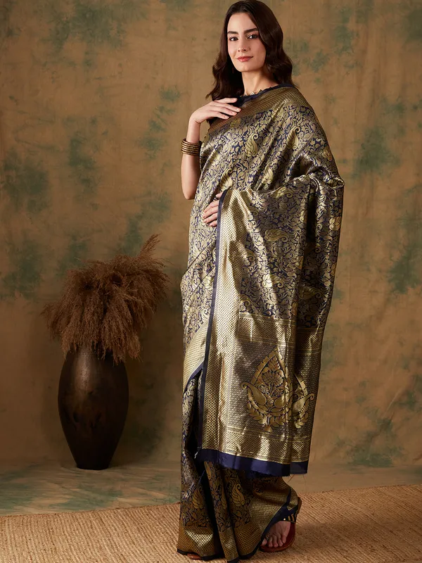 Dark_Blue_Art_Silk_Woven_Banarasi_Saree_With_Unstitched_Blouse_For_Women