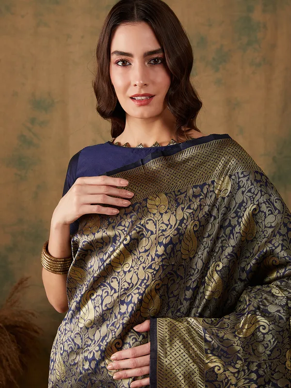Dark_Blue_Art_Silk_Woven_Banarasi_Saree_With_Unstitched_Blouse_For_Women
