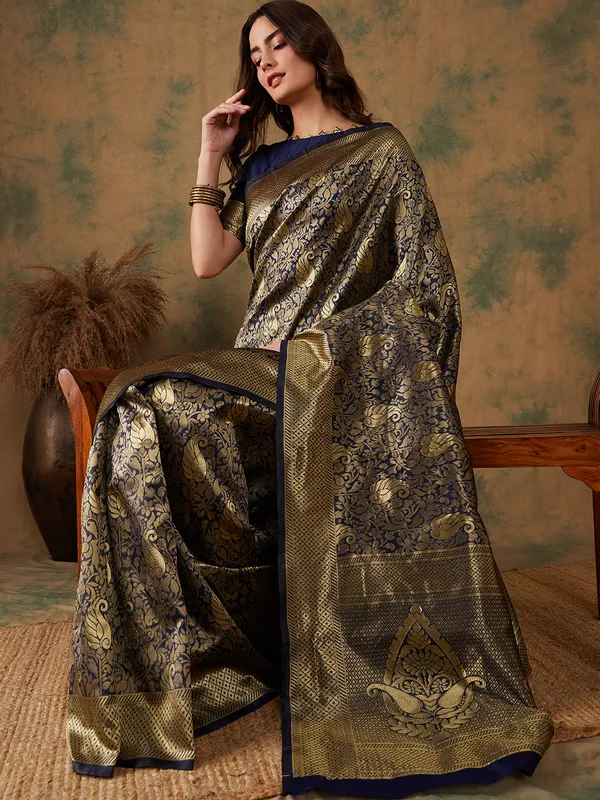 Dark_Blue_Art_Silk_Woven_Banarasi_Saree_With_Unstitched_Blouse_For_Women