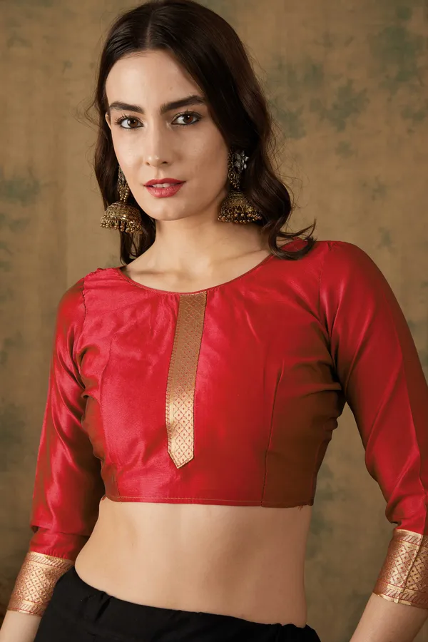 Red_Art_Silk_Woven_Banarasi_Saree_With_Unstitched_Blouse_For_Women