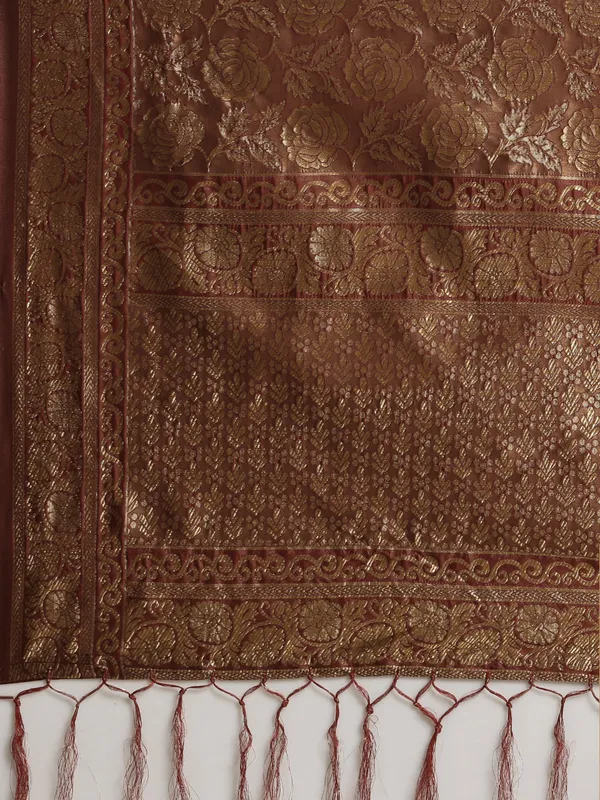 Maroon_Art_Silk_Woven_Banarasi_Saree_With_Unstitched_Blouse_For_Women