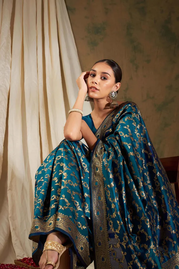 Blue_Art_Silk_Woven_Banarasi_Saree_With_Unstitched_Blouse_For_Women