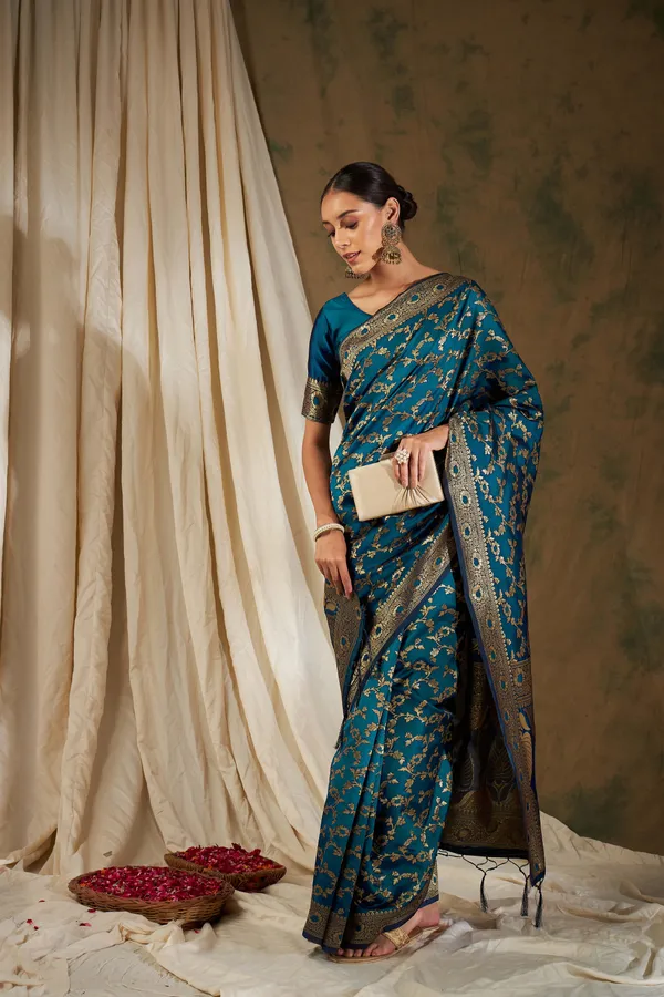 Blue_Art_Silk_Woven_Banarasi_Saree_With_Unstitched_Blouse_For_Women