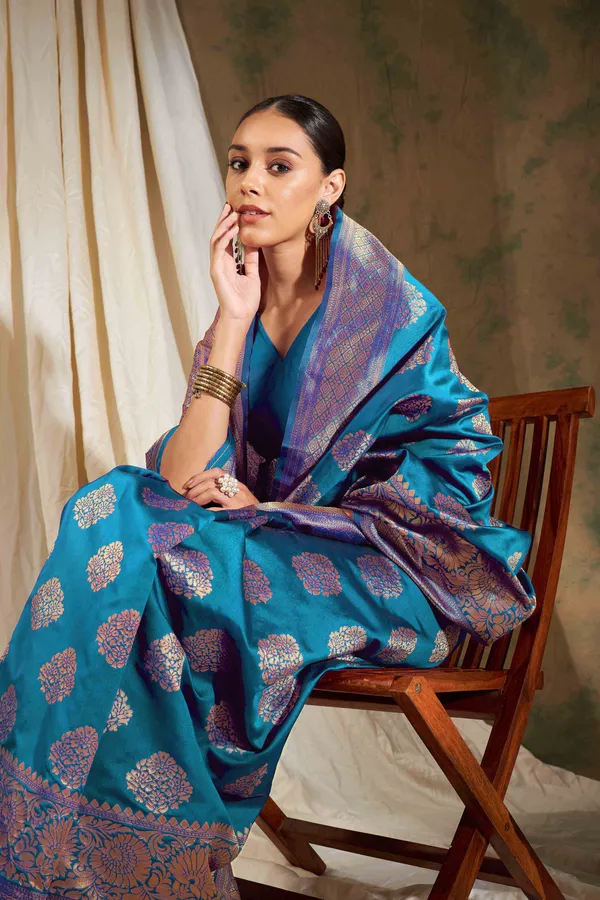 Blue_Art_Silk_Woven_Banarasi_Saree_With_Unstitched_Blouse_For_Women
