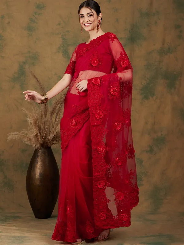 Red_Supernet_Embroidered_Banarasi_Saree_With_Unstitched_Blouse_For_Women