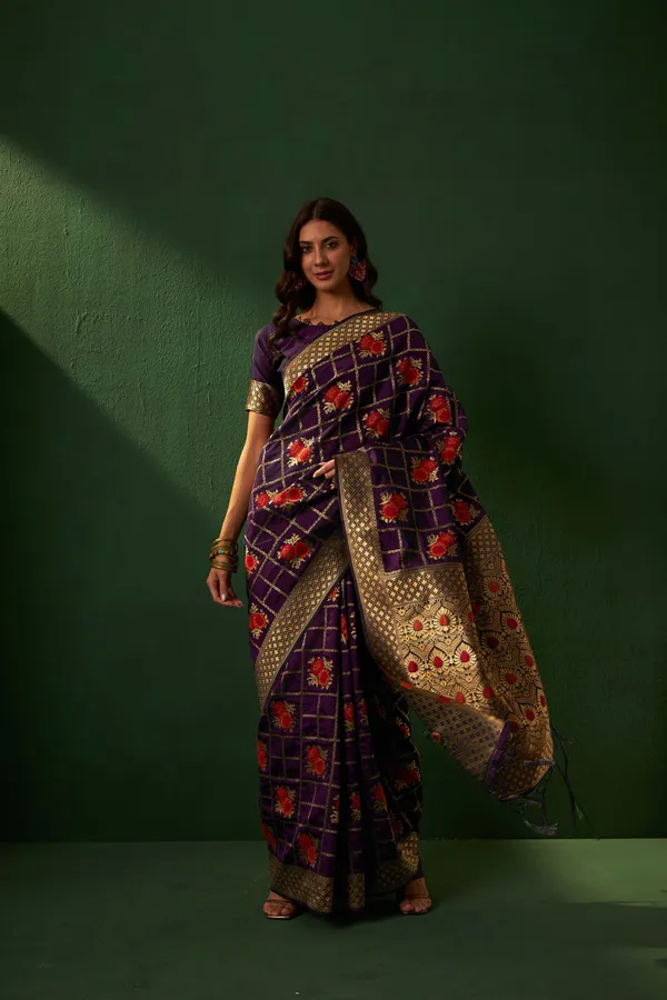 Purple_Art_Silk_Woven_Banarasi_Saree_With_Unstitched_Blouse_For_Women